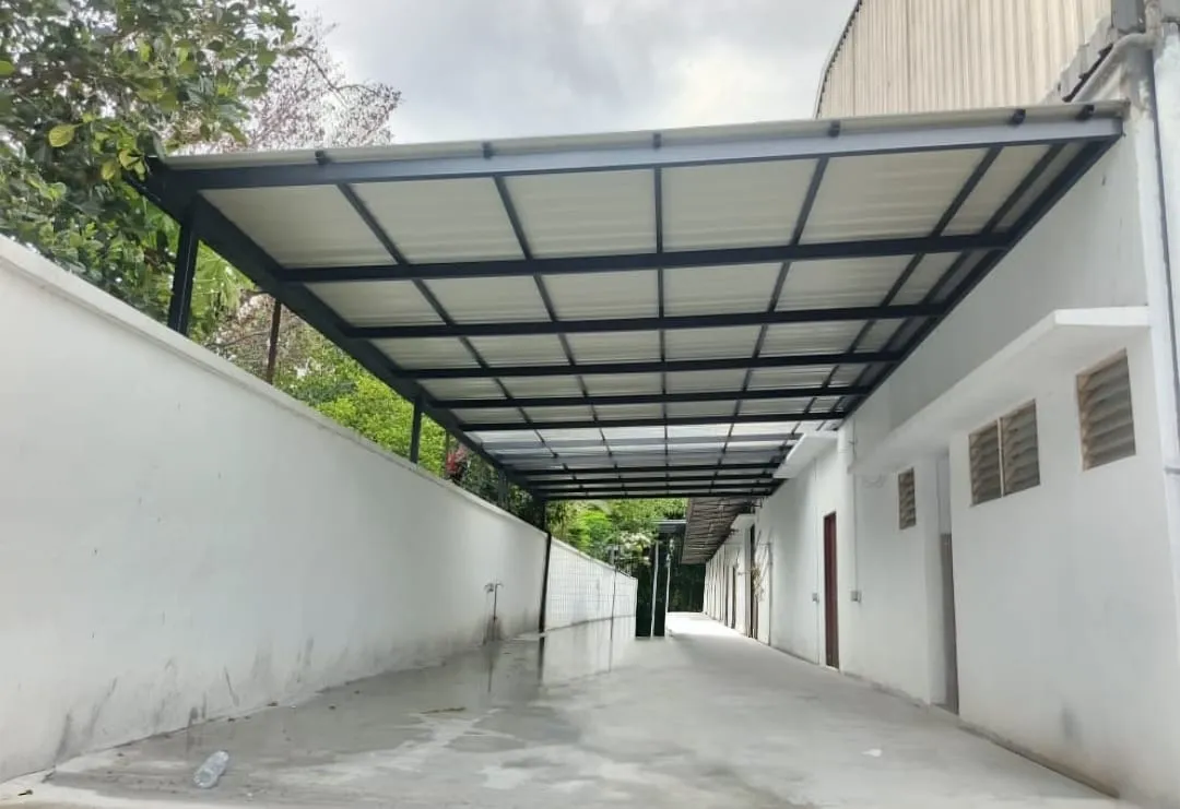 Metal PU sandwich panel roof over a covered walkway